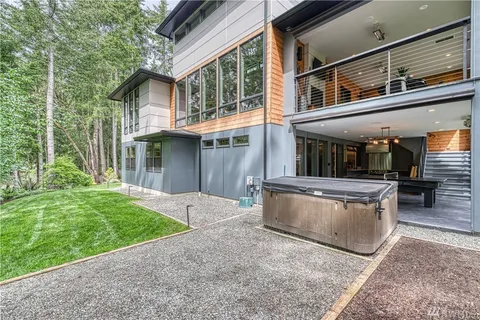 PNW Contemporary