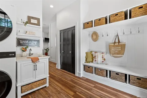 Jennings Modern Farmhouse
